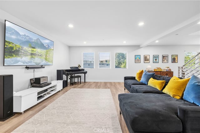 16557 Vine Terrace, Van Nuys, CA 91406 — photo 14 of 52