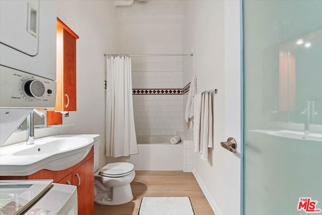 312 W 5th Street 222, Los Angeles, CA 90013 — photo 16 of 29