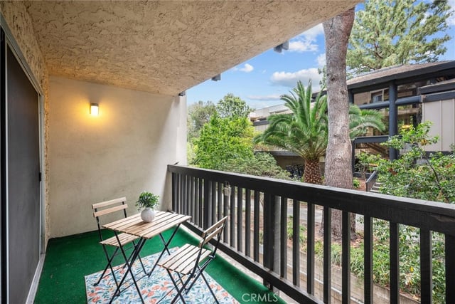 8120 Raintree Circle, Culver City, CA 90230 — photo 17 of 30