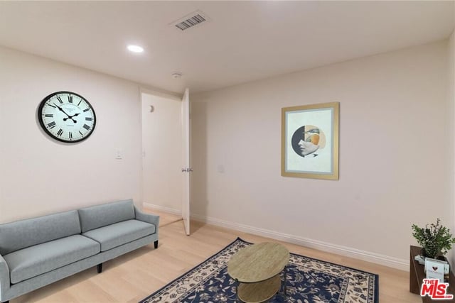 1940 N Highland Avenue 42, Los Angeles, CA 90068 — photo 18 of 40
