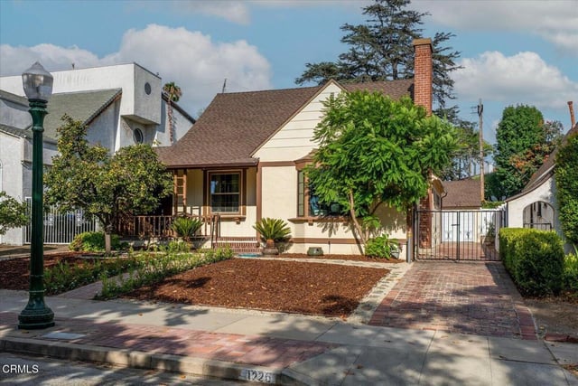 1226 Carmen Drive, Glendale, CA 91207 — photo 2 of 57