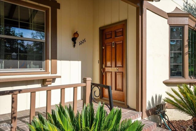 1226 Carmen Drive, Glendale, CA 91207 — photo 8 of 57