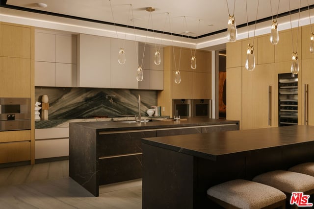 2078 Stradella Road, Los Angeles, CA 90077 — photo 5 of 28