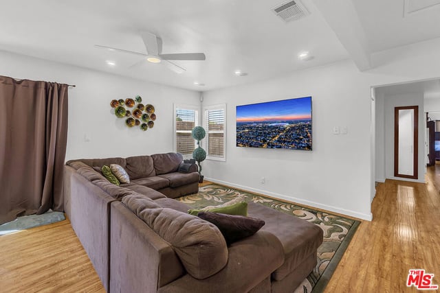 8823 S Wilton Place, Los Angeles, CA 90047 — photo 13 of 55