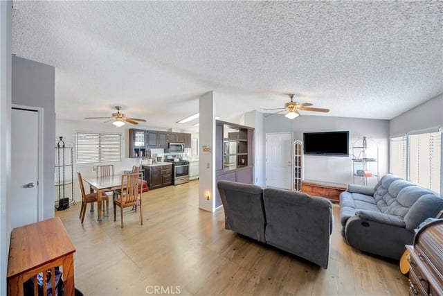 27361 Sierra hwy 23, Canyon Country, CA 91351 — photo 11 of 35