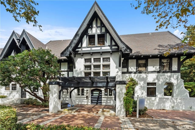 182 S Orange Grove, Pasadena, CA 91105 — photo 46 of 57