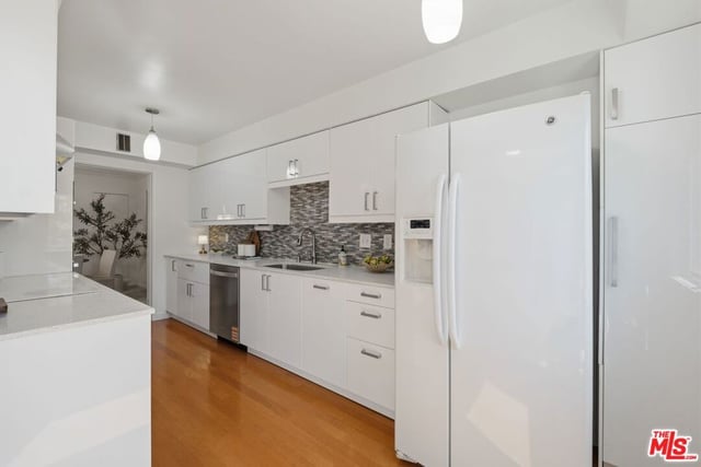 289 S Barrington Avenue A309, Los Angeles, CA 90049 — photo 13 of 26