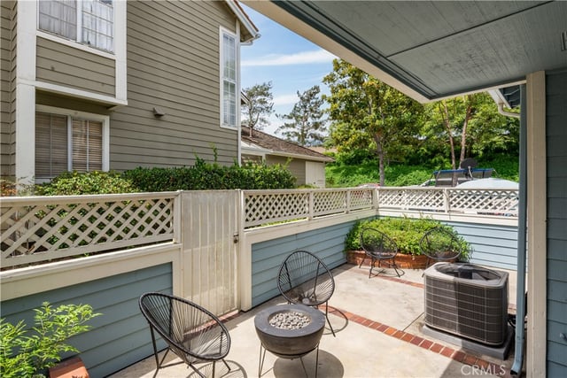 630 Wakefield Court 102, Long Beach, CA 90803 — photo 29 of 35