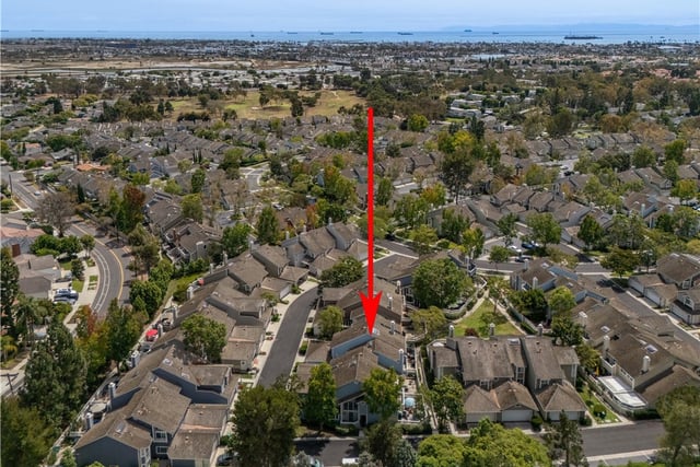 630 Wakefield Court 102, Long Beach, CA 90803 — photo 34 of 35