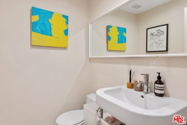 7250 Franklin Avenue 903, Los Angeles, CA 90046 — photo 10 of 21