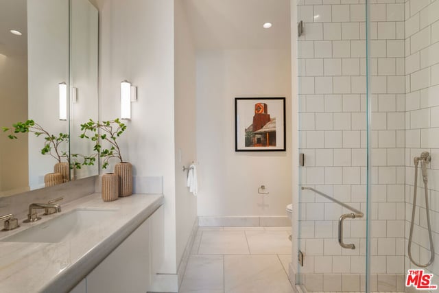 8420 W Sunset Boulevard 702, West Hollywood, CA 90069 — photo 18 of 36