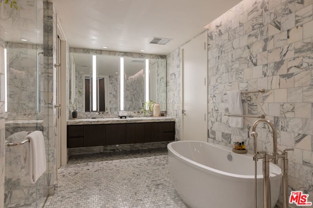 8420 W Sunset Boulevard 702, West Hollywood, CA 90069 — photo 9 of 36