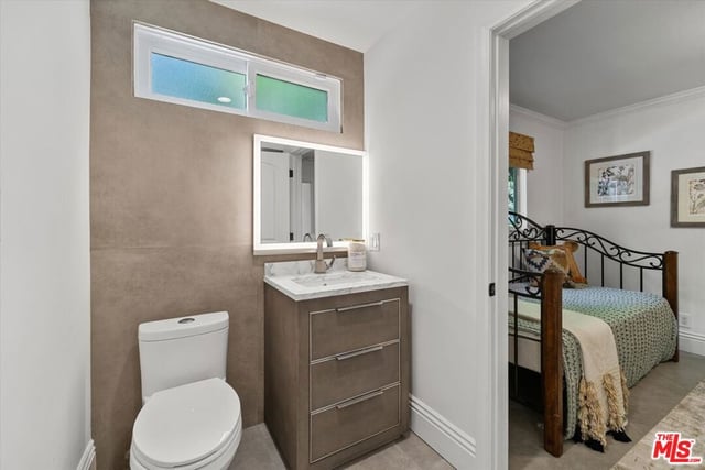 3171 Abington Drive, Los Angeles, CA 90210 — photo 42 of 58
