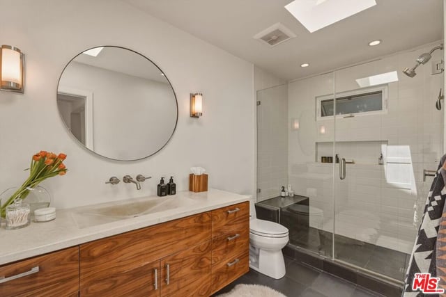 12319 Greene Avenue, Los Angeles, CA 90066 — photo 15 of 32