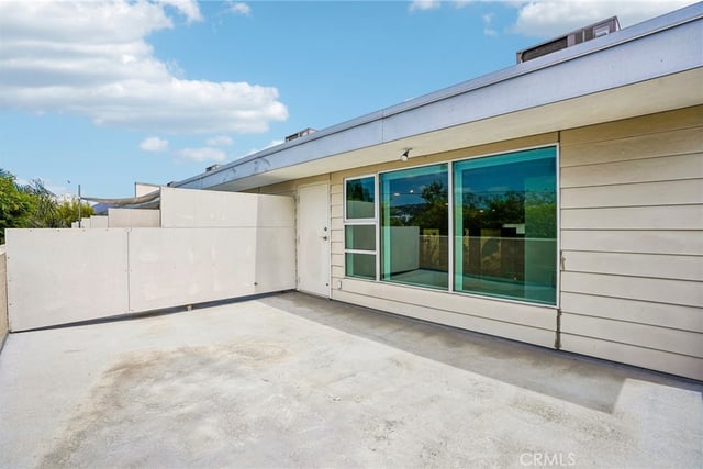 717 N Highland Avenue 21, Los Angeles, CA 90038 — photo 38 of 53