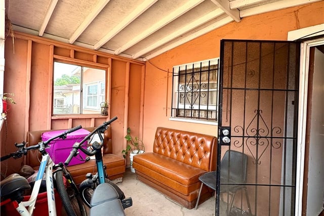 823 E 102nd, Los Angeles, CA 90002 — photo 19 of 23
