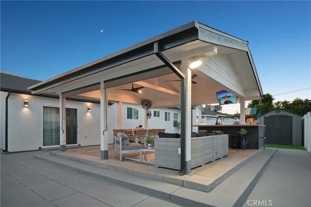 8434 Oakdale Avenue, Winnetka, CA 91306 — photo 28 of 69