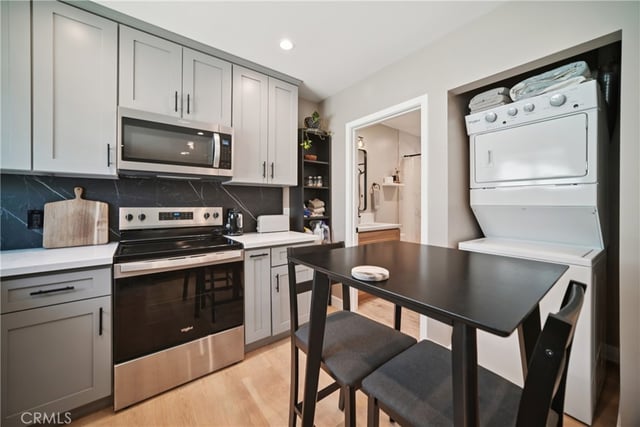 8434 Oakdale Avenue, Winnetka, CA 91306 — photo 56 of 69