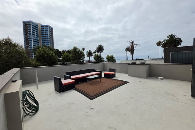 9 Temple, Long Beach, CA 90803 — photo 20 of 40