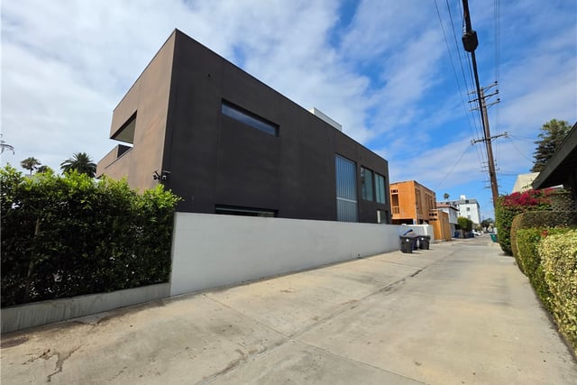 9 Temple, Long Beach, CA 90803 — photo 27 of 40
