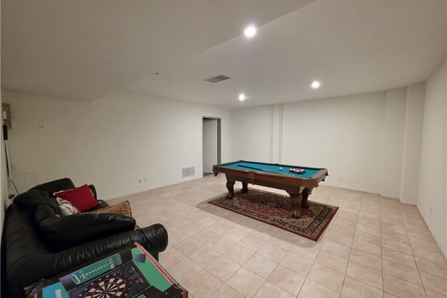 9 Temple, Long Beach, CA 90803 — photo 34 of 40
