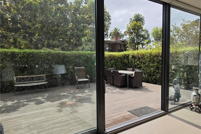 9 Temple, Long Beach, CA 90803 — photo 8 of 40