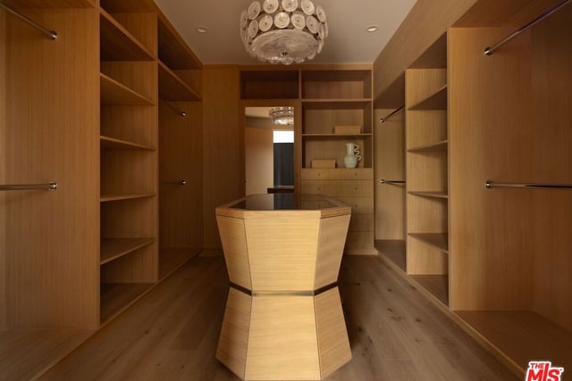 420 N Kings Road, Los Angeles, CA 90048 — photo 27 of 48