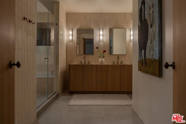 420 N Kings Road, Los Angeles, CA 90048 — photo 46 of 48