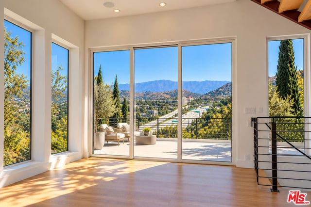 2882 El Roble Drive, Los Angeles, CA 90041 — photo 4 of 28