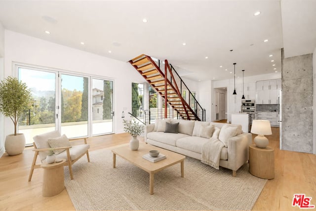 2882 El Roble Drive, Los Angeles, CA 90041 — photo 5 of 28