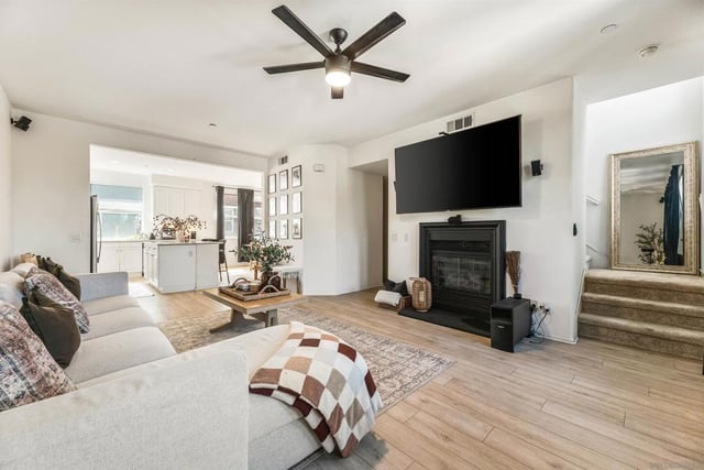 545 N Chardonnay Drive, Covina, CA 91723 — photo 6 of 44