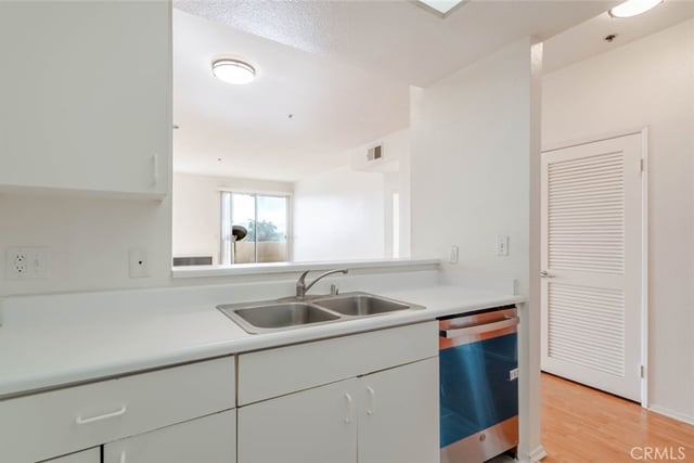 19350 Sherman Way 210, Reseda, CA 91335 — photo 8 of 27
