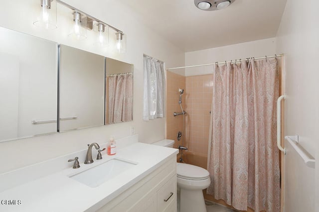 3527 Fairchild Street, Glendale, CA 91214 — photo 8 of 24