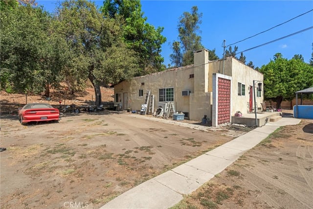 545 N Avenue 67, Los Angeles, CA 90042 — photo 3 of 28