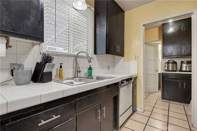 16858 Weddington Street, Encino, CA 91436 — photo 14 of 28
