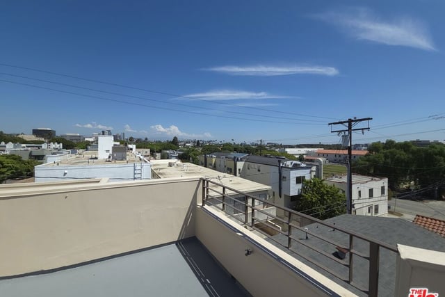 1247 23rd Street D, Santa Monica, CA 90404 — photo 43 of 48