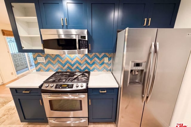 1024 5th Street 3, Santa Monica, CA 90403 — photo 3 of 23