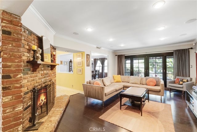 1812 W Riverside, Burbank, CA 91506 — photo 3 of 44
