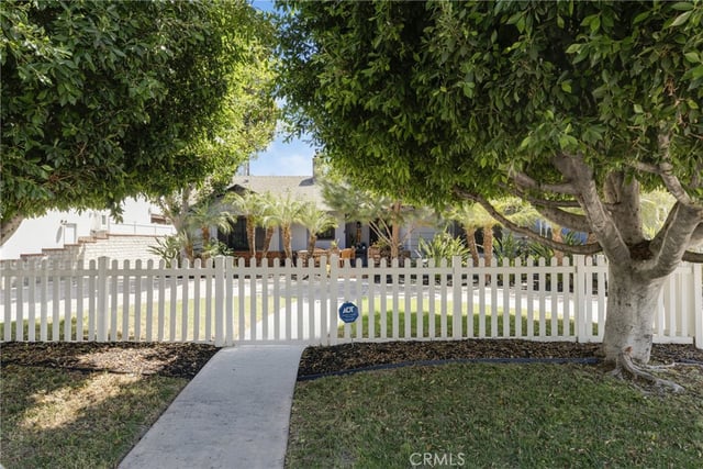 1812 W Riverside, Burbank, CA 91506 — photo 30 of 44