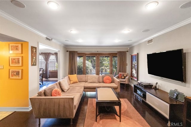 1812 W Riverside, Burbank, CA 91506 — photo 4 of 44