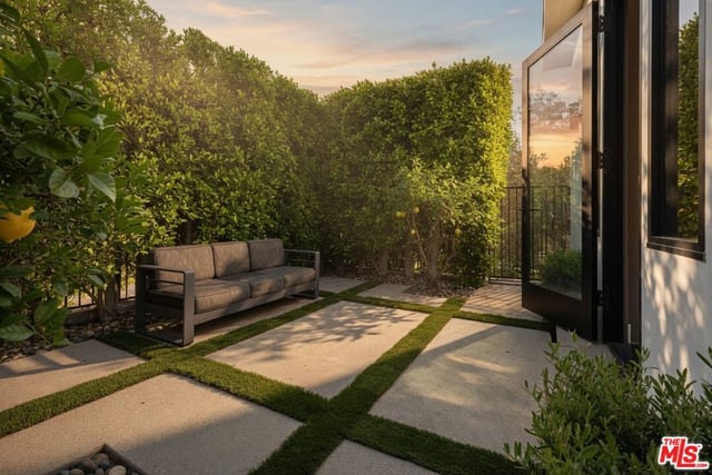 2715 Edwin Place, Los Angeles, CA 90046 — photo 32 of 44