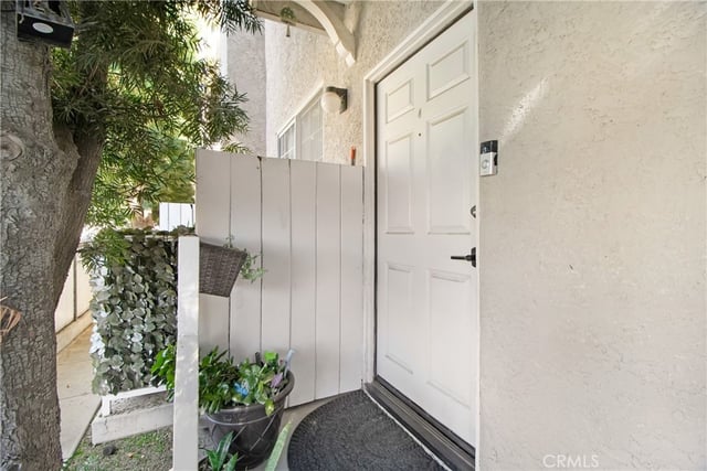 16800 saticoy 4, Lake Balboa, CA 91406 — photo 3 of 19