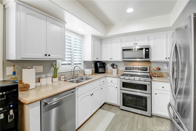 16800 saticoy 4, Lake Balboa, CA 91406 — photo 8 of 19