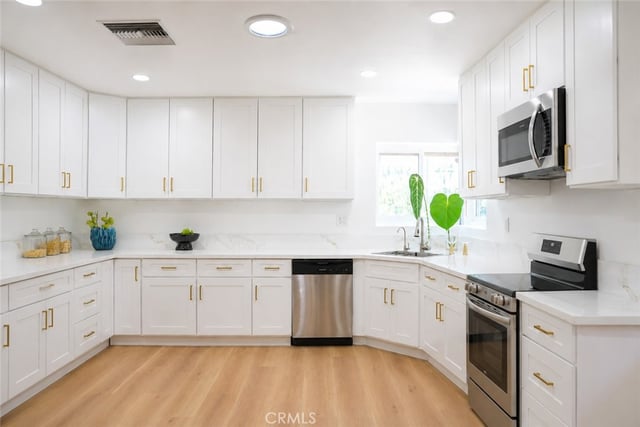 9243 Cayuga, Sun Valley, CA 91352 — photo 13 of 46