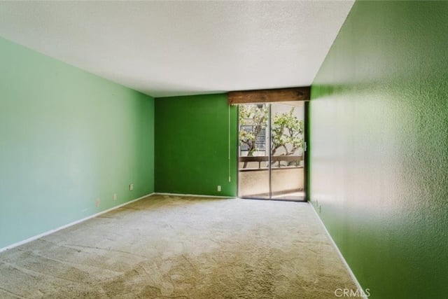 750 S Spaulding Avenue 215, Los Angeles, CA 90036 — photo 32 of 37