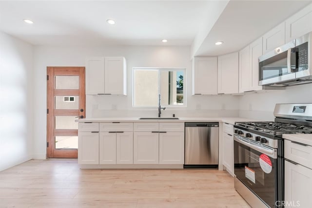 6837 Yolanda Avenue, Reseda, CA 91335 — photo 33 of 74