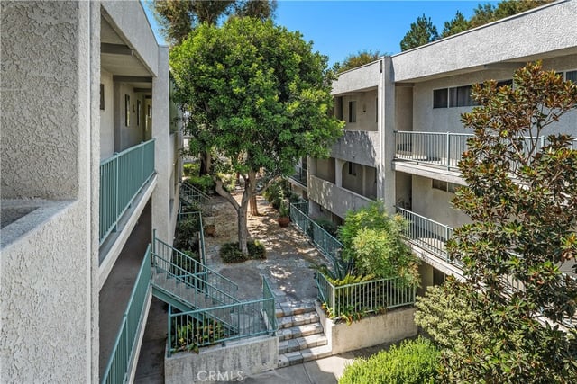 20134 Leadwell 307, Winnetka, CA 91306 — photo 24 of 42