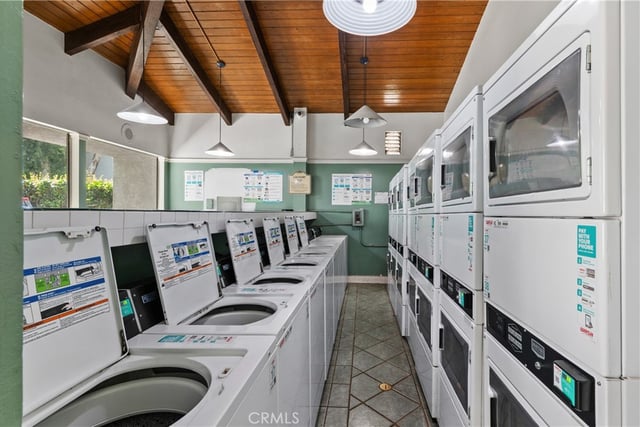 20134 Leadwell 307, Winnetka, CA 91306 — photo 36 of 42