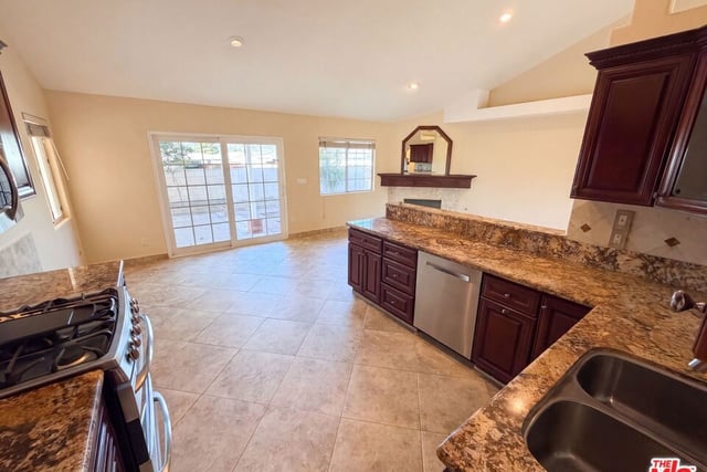 14803 Light Street, Whittier, CA 90604 — photo 9 of 33