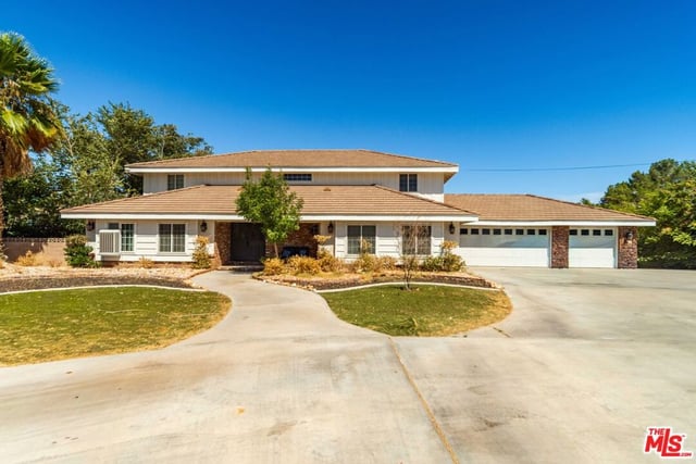 42706 20th Street, Lancaster, CA 93534 — photo 4 of 58